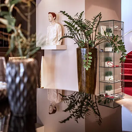 Romantik Kleber Post