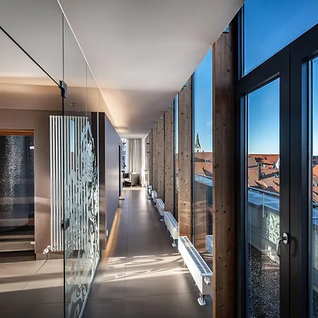 Romantik Kleber Post