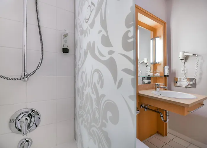 Romantik Kleber Post