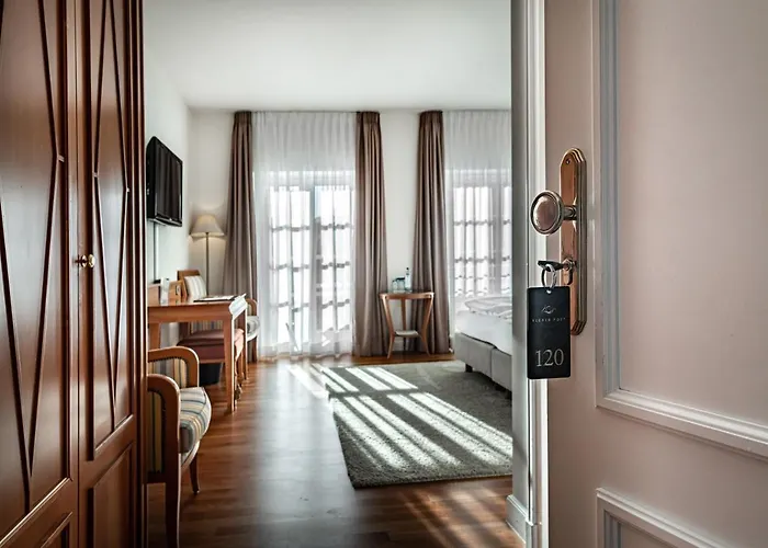 Hotel Romantik Kleber Post 4*